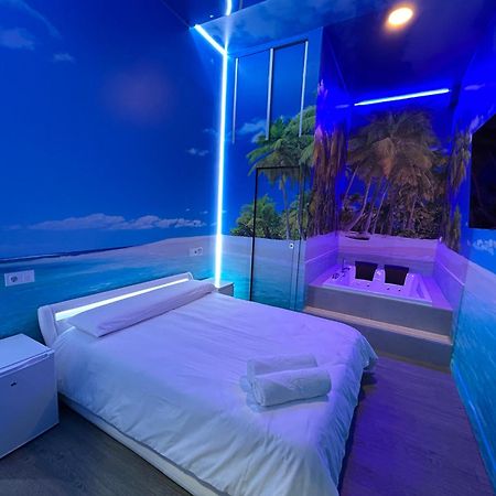 מדריד Habitacion Con Jacuzzi Y Bano Privado מראה חיצוני תמונה