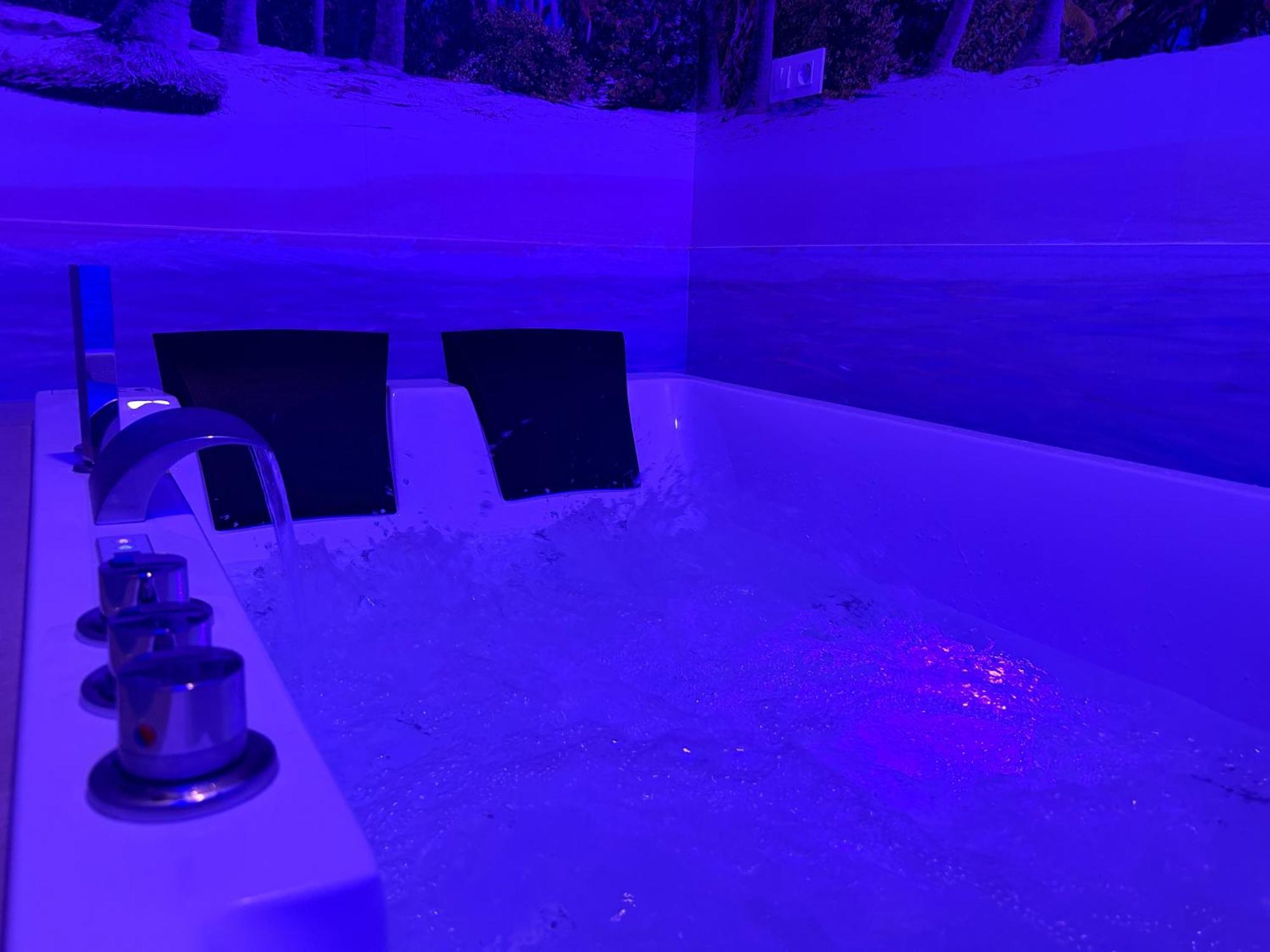 מדריד Habitacion Con Jacuzzi Y Bano Privado מראה חיצוני תמונה